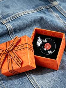 1pc Vintage Vinyl Record Player Enamel Brooch Music Heals My Soul Text Pin Nostalgic Music Badge Backpack Clothing Accessory Music Lover Gift - Multicolor - View 1