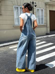 Eleganter lässiger Damen-Jumpsuit aus gewaschenem, distressed Denim, Herbst-Urlaubsoutfit - Helle Waschung - Übersicht 2