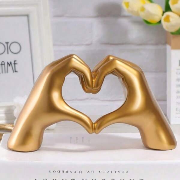 Heart Gesture Statue, Love Finger Sculpture Modern Art Resin Small Ornament, Suitable For Home Office Desk And Shelf Decoration, Halloween, Christmas, Romantic Valentine's Day, New Year, Wedding Tabletop Decor Gift, Suitable For Couples