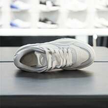 Anta Sepatu Sneakers Platform Retro Wave Pria, Empuk, Serbaguna, Cocok untuk Komuter dan Olahraga Kasual. - Putih/Biru Muda - View 4
