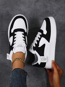 Women's Colorblock Lace-Up Thick Sole Casual Sneakers, Minimalist Contrast Color Upper Design, Suitable For Daily Wear, Commuting, All Seasons - White/Black - View 5