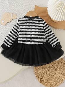 2pcs Baby Girl Sweet Cool Style Striped Hollow Bow Long Sleeve Top & Mesh Puff Skirt Set, Spring/Autumn - Black - View 3