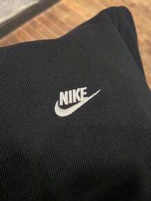 Nike 男士 V 領刺繡 Logo 長袖休閒針織開襟外套 - 黑色 - 查看 7