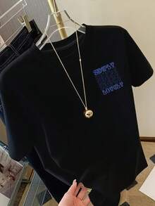 Einfach Lieblich, Minimalistisches Design, Bedrucktes T-Shirt, Kurzarm, Rundhalsausschnitt, Lässiges Oberteil für Sommer und Frühling, Damenbekleidung - Schwarz - Übersicht 2