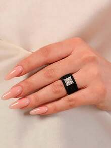 Set Cincin Silikon 3 Buah dengan Batu Zirkonia Potongan Persegi, Cocok untuk Pemakaian Sehari-hari, Pernikahan, Hari Valentine, Ulang Tahun, dan Acara Pemberian Hadiah. - Cincin silikon hitam dan putih - View 9
