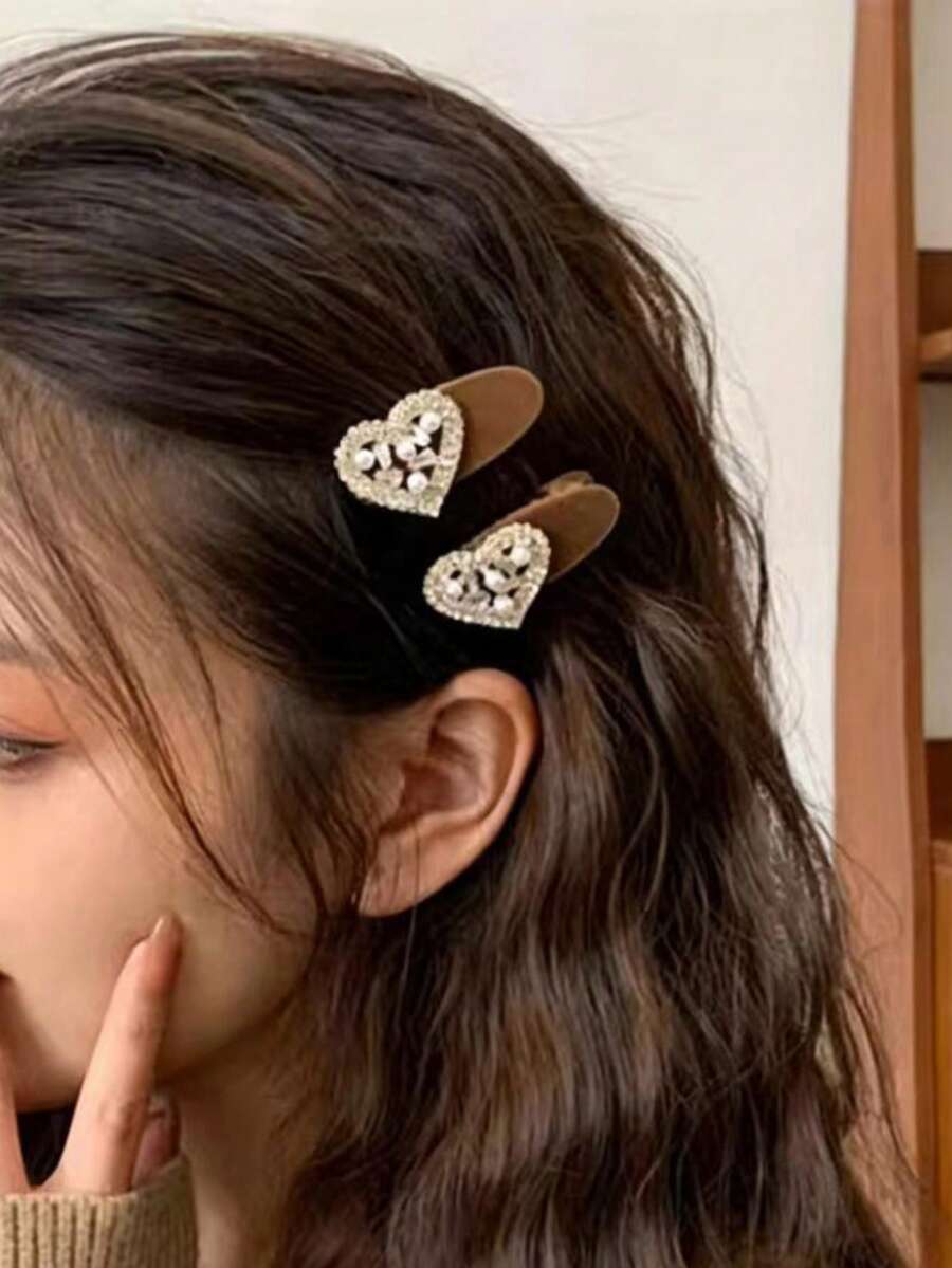 2PCS Vintage Plush Heart-Shaped Hair Clips, Rhinestone & Faux Pearl Duckbill Hair Clips, Exquisite Daily Bangs Styling Accessories - Multicolor - View 1