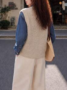 Women's Autumn Casual Minimalist Slimming Vertical Textured Knit Cardigan Vest - Oatmeal - View 2