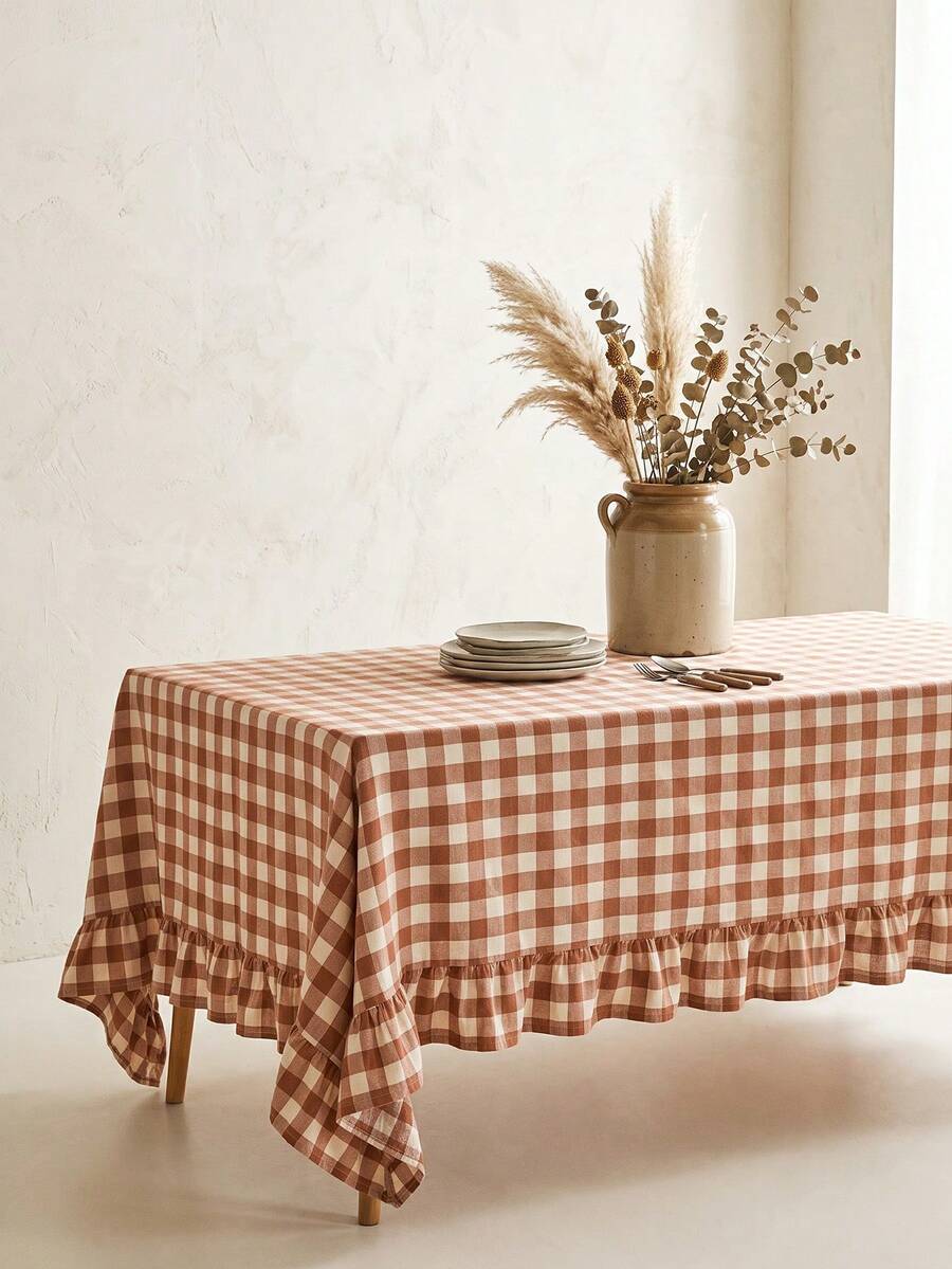 1pc Brown And White Large Plaid Ruffle Edge Tablecloth, Rustic Country Style Rectangular Same-Color Ruffle Edge Pleated Detail Decorative Functional Dining Tablecloth Suitable For Family Gatherings And Rustic Home Decor Scenes - Khaki - View 1