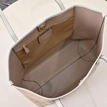 Coach City 33 經典老花大容量女款手提包兼單肩包，適合上班、通勤、日常購物、旅行與外出 - 卡其色和米色 - 查看 5