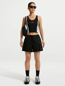 Nike 女款 AS W NK STREET UTL 梭織工裝短褲 IV5010-010 - 黑色 - 查看 7