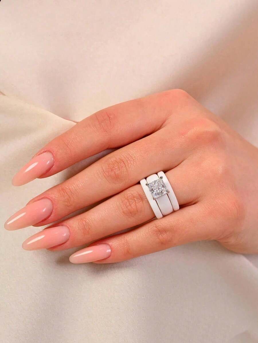 Set Cincin Silikon 3 Buah dengan Batu Zirkonia Potongan Persegi, Cocok untuk Pemakaian Sehari-hari, Pernikahan, Hari Valentine, Ulang Tahun, dan Acara Pemberian Hadiah. - Cincin silikon hitam dan putih - View 1
