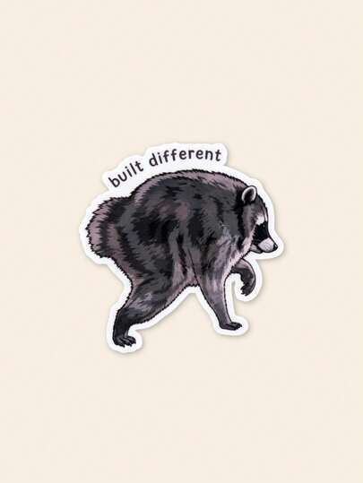 1 pieza Pegatina divertida de mapache "Construido diferente", calcomanía de vinilo sarcástica de animal para botella de agua & portátil, regalo de broma de meme de internet de la Generación Z
