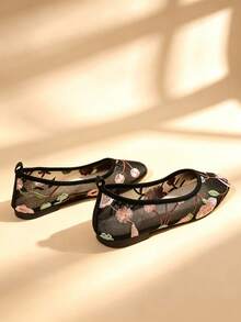 Women's Floral Embroidered Mesh Ballet Flats, Square Toe Breathable Slip-On Versatile Shoes - Black - View 7