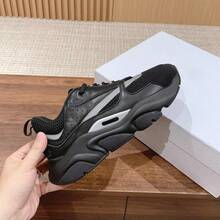 02 Black
