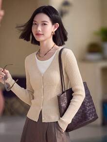 女款優雅杏色 2 合 1 圓領套頭毛衣，適合通勤、約會、度假、日常穿著及街頭購物，秋冬穿搭 - 杏色 - 查看 3