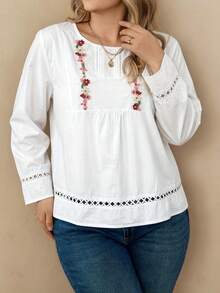 Women's Plus Size Long Sleeve Blouse, Lace Patchwork Round Neck Embroidered Top - White - View 2
