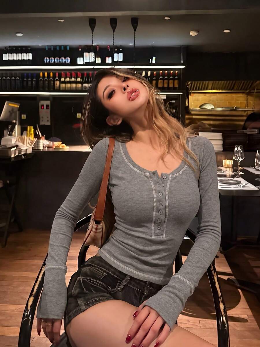 Women's Slim Fit Henley Button Long Sleeve Base Layer T-Shirt, Thin Crew Neck Top For Spring - Light Grey - View 1