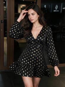 Elegant Women's Polka Dot V-Neck Dress, Long Petal Sleeves, Layered Ruffle Hem, Suitable For Autumn/Winter Travel, Outings And Dates - Black - View 1