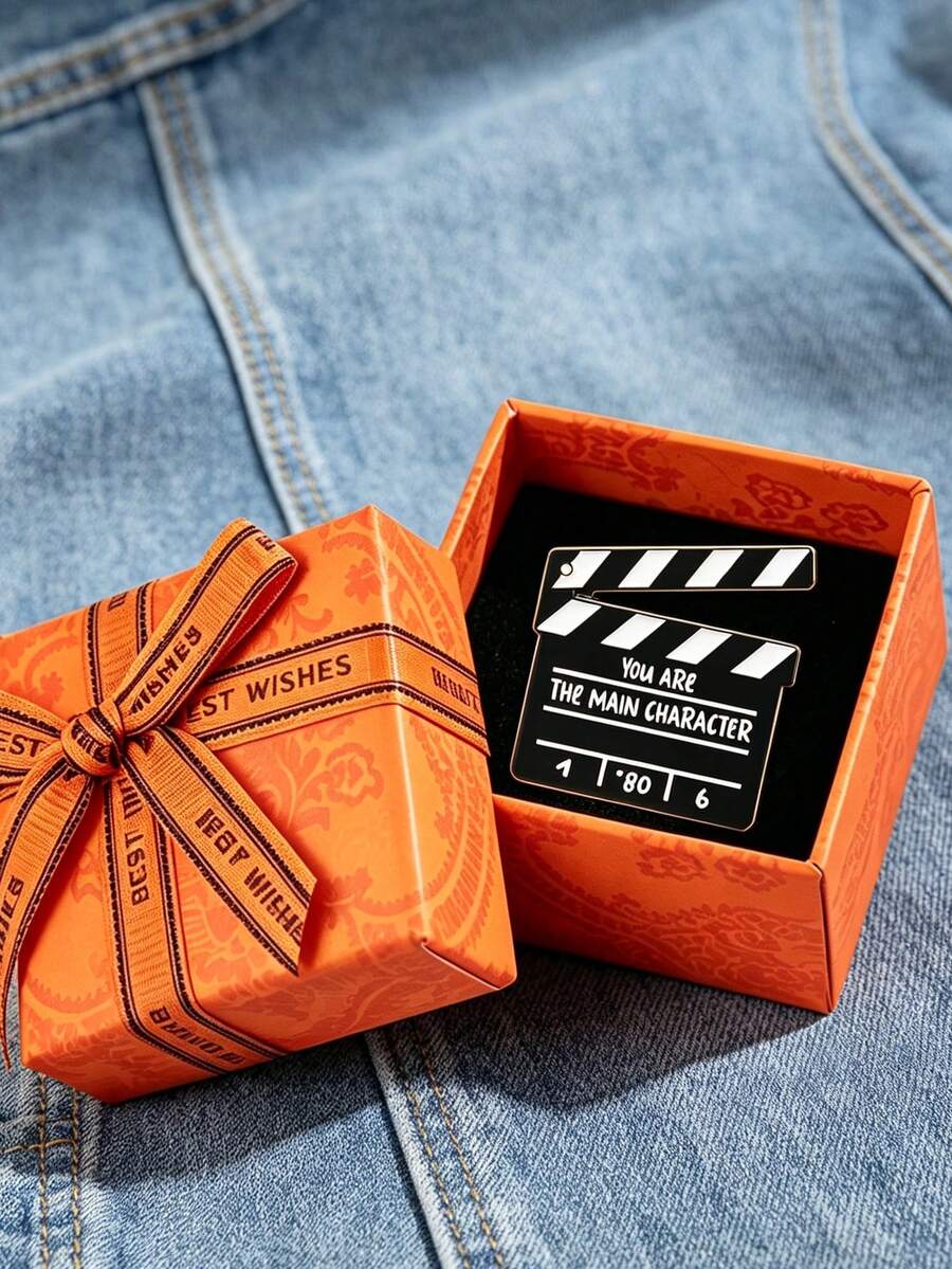 1pc Boxed Movie Clapperboard Enamel Brooch, Inspirational Slogan "You Are The Protagonist" Badge, Atmospheric Film Pin, Backpack Jacket Hat Decoration Gift - Multicolor - View 1