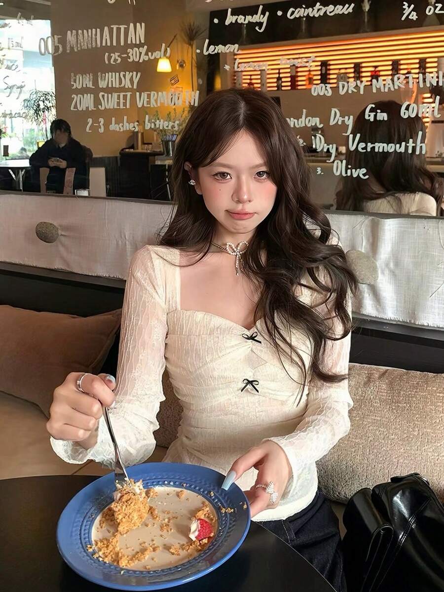 Sexy Style Fitted Long Sleeve Lace T-Shirt Women Autumn/Winter Bow Square Neck Waist-Cinching Base Layer Top - Apricot - View 1
