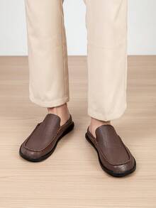 New Men's Plus Size Crocodile Embossed Slip-On Loafers, No Heel Soft Sole Closed Toe, Business Casual Commuter Style - Brown - View 2