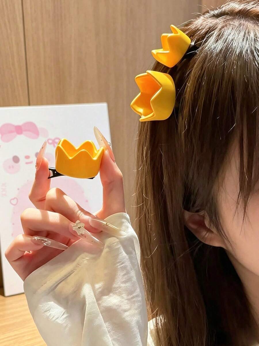 2PCS Cute Yellow Crown Hair Clips, Women's 3D Cartoon Duckbill Barrettes, Versatile Bangs & Flyaway Hair Accessories - Multicolor - View 1