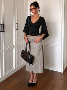 Women's V-Neck Bell Sleeve Cropped Top, Fitted Ruched Tight Y2K Style Casual Fashion Blouse - Black - View 5