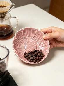 2pcs Ceramic Petal Coffee Bean Weighing Tray And Coffee Bean Spray Bottle, Coffee Bean Weighing Tray, Porcelain Tea Set Dispenser, Coffee Gift, Tea And Coffee Bean Container, Tea Accessories, Measuring Container Suitable For Coffee Or Tea Supplies - Multicolor - View 4