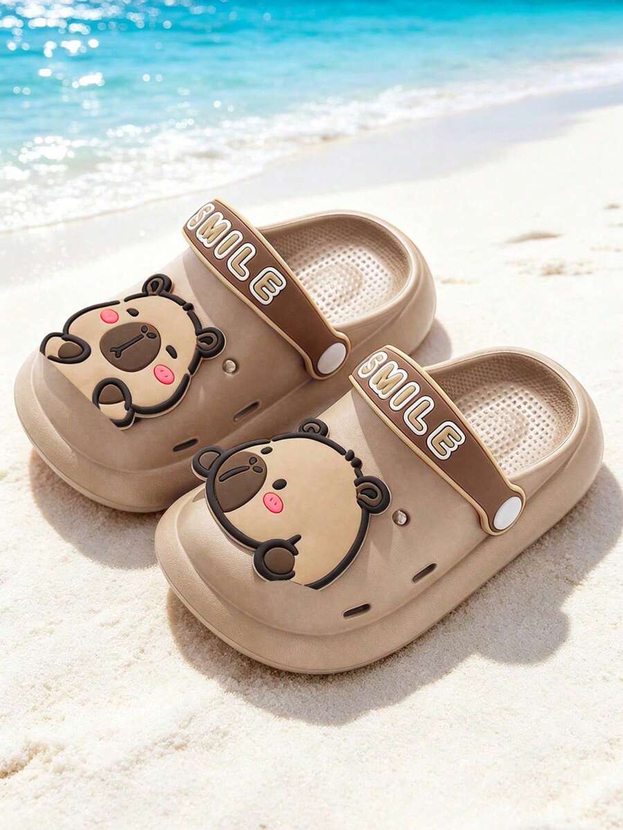 1 Pasang Sandal Anak Capybara Summer EVA, Sandal Mandi Anak Laki-laki dengan Sol Lembut dan Anti Selip - Coklat - View 1