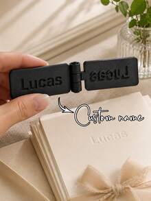 Stempel Teks Lipat Parametrik Cetak 3D Kustom, Stempel Penanda Personalisasi Engsel Balik, Teks yang Dapat Disesuaikan, Cocok untuk Seni Kertas, Perencana, Scrapbooking, Kerajinan Tangan, Alat Penanda Dekoratif DIY Portabel, Barang Unik untuk Penggemar Kerajinan, Mendukung Kustomisasi Konten, Untuk Kerajinan Meja Rumah - MultiWarna - View 5