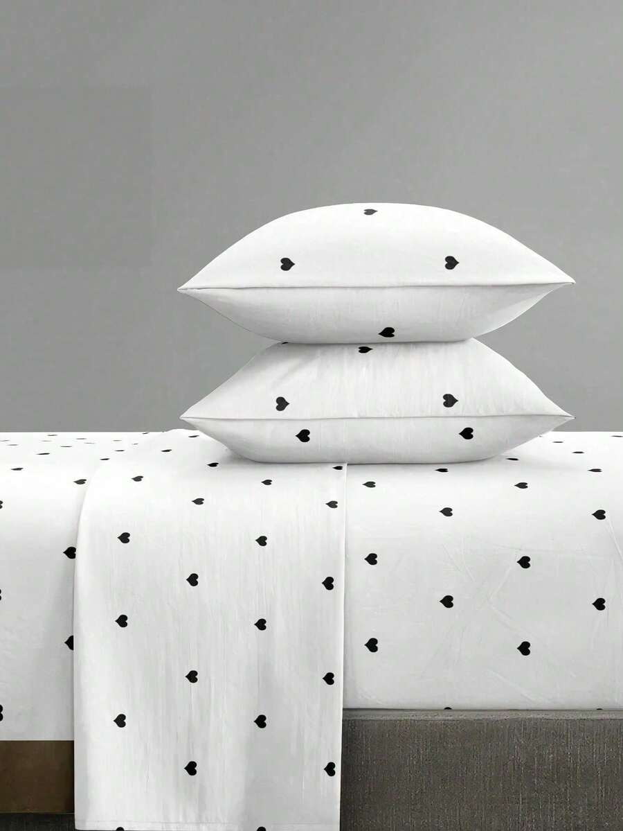 4-Piece Black And White Heart Pattern Bed Sheet Set, Includes 1 Fitted Sheet, 1 Flat Sheet And 2 Pillowcases, Pillow Inserts Not Included. Fitted Sheet Set, Available Sizes: Extra Large, Large, Standard Double, Twin. Fitted Sheet Deep Pocket Design, Fits Up To 11.8 Inch Pillowcases. Soft And Breathable, Wrinkle-Resistant - Black and White - View 1