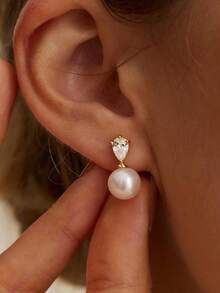 1 Pair Luxury Pearl & Zirconia Earrings For Women, Fashion Commuter Versatile Ear Studs With Premium Feel - Gold - View 2