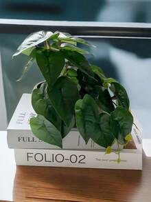 1pc Artificial Potted Plant For Home Decor, Valentine Day, Gift Gifts Birthday Graduation - Green - View 4