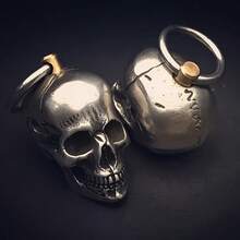 2pcs Skull Keychain Set, Skull-Shaped Beer Bottle Opener + Metal Gothic Skull Keychain, Exquisite Street Style Design, Durable Metal Texture Key Ring - Multicolor - View 2