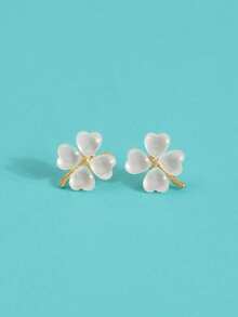 1pair Fashion Four Leaf Clover Stud Earrings For Women For Daily Decoration - White - View 2