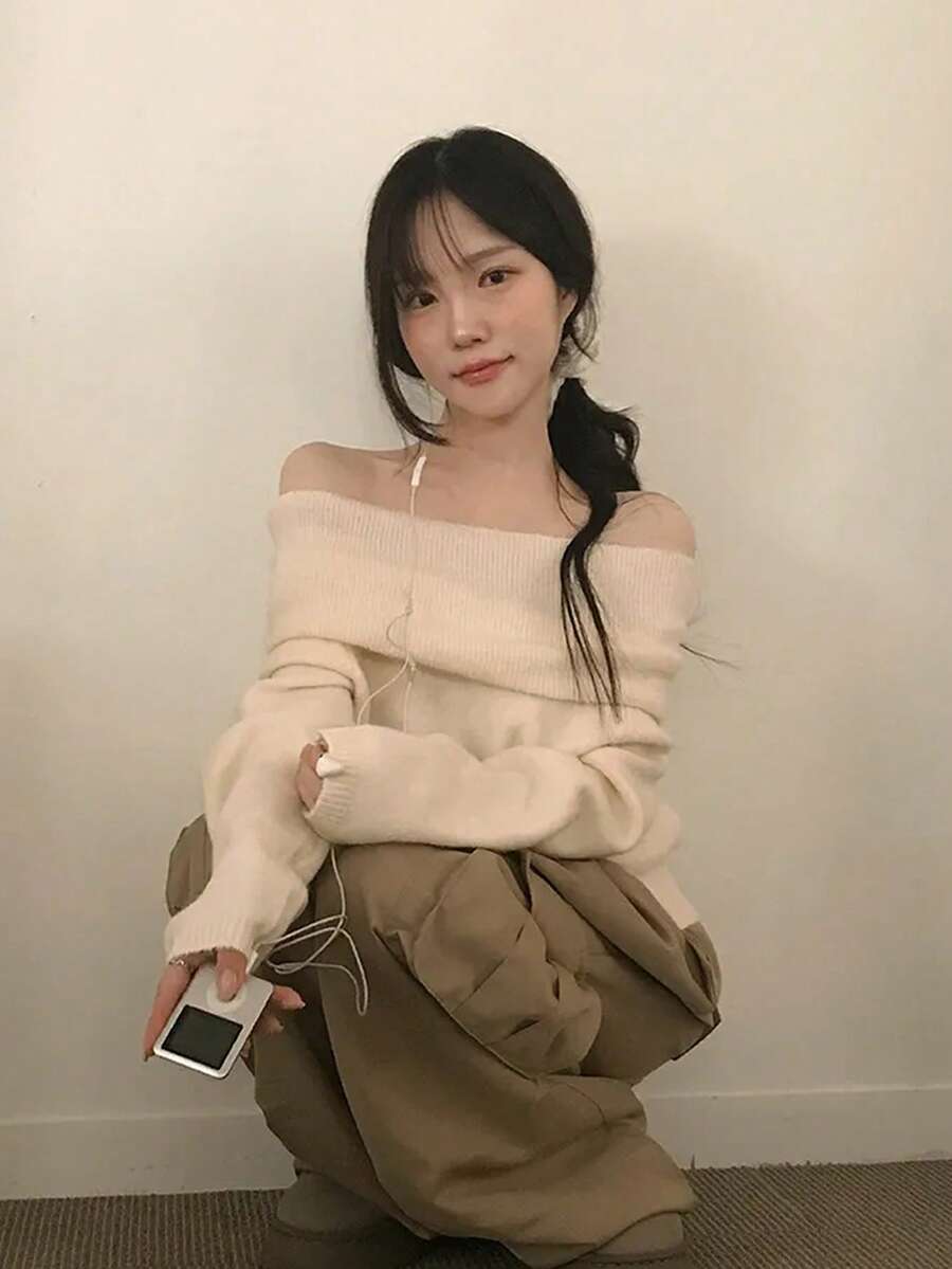 Women's Off-Shoulder Sweater, New Autumn/Winter Niche French Design, Soft And Comfortable Pullover Knit Top - Apricot - View 1