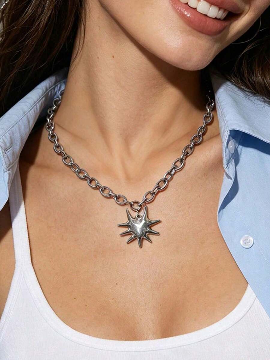 1 pièce Collier pendentif cœur riveté style gothique Halloween, convient pour les fêtes, Halloween, le port quotidien. - Argent - Voir 1