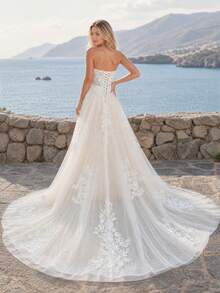 YOUKEFEIER New Elegant Strapless Lace A-Line Long Wedding Dress With Tie Design, Flattering Height And Slimming, Romantic Bridal Gown For Wedding Ceremony - Beige - View 5