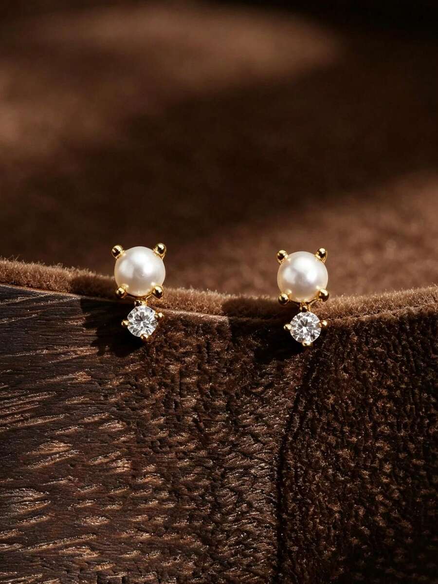 女款極簡 14K 鍍金水鑽珍珠耳環,適合婚禮或日常配戴,新娘首選 - 金色 - 查看 1