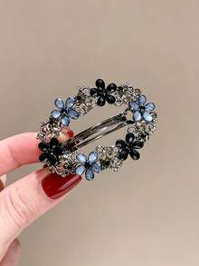 1pc Women's Oval Hollow Flower Rhinestone Alloy Spring Hair Clip, Vintage Luxury Decorative Straight Bar Clip Suitable For Daily Wear, Dating, Campus, Party, Valentine's Day - Multicolor - View 10