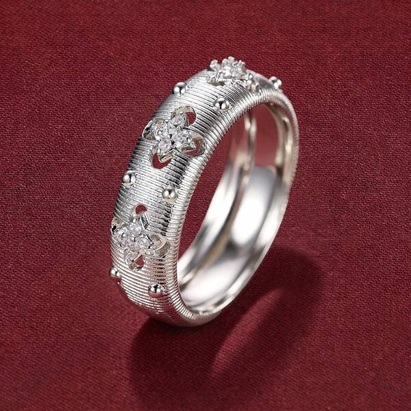 1pc Exquisite Hollow Flower Design Cubic Zirconia Inlaid Women's Ring