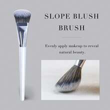 1pc Small Broom-Shaped Cream Brush, Fits Cheekbone Contour, Suitable For Cream Blush, Foundation, Concealer, Contouring, Multi-Use, Black And White Colors Available, Minimalist And Sophisticated, Gradient Layered Dense Bristles, Fluffy And Soft Skin-Friendly, Even Powder Pickup, Ideal Choice For Beginners - Multicolor - View 4