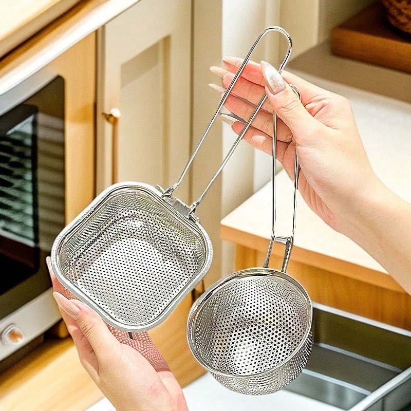 SMEGGEMS 5.3 Inch Stainless Steel Mesh Strainer/Sieve, Folding Handle, Suitable For Cooking, Skimming And Deep Frying - Silver - View 1