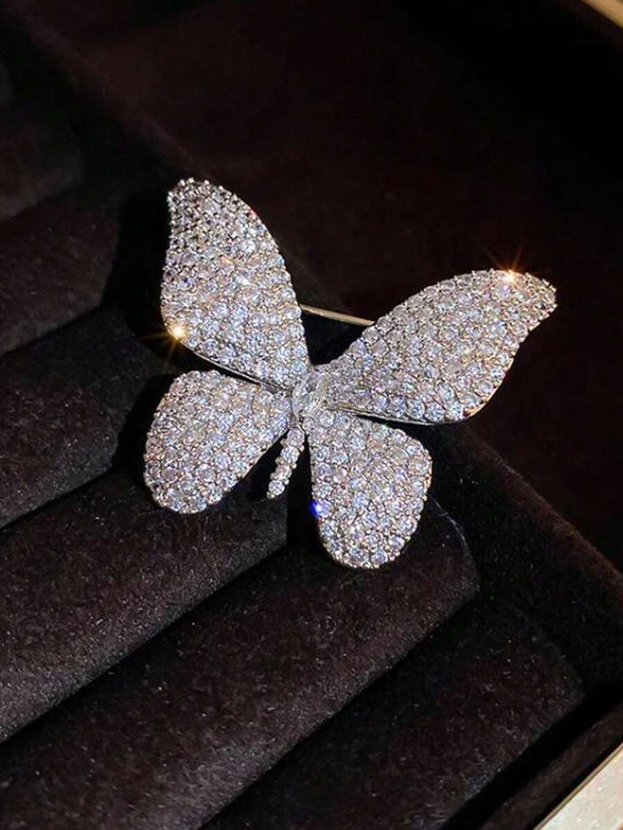 1 PC Sparkling Butterfly Brooch For Women, Designer Style Small Quality Suit Pin, Exquisite Insect Brooch Accessory - Perfect Gift For Halloween, Christmas, Summer Anti-Exposure Accessory. Very Suitable As A Gift For Ladies. - Multicolor - View 1