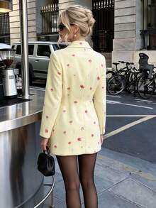 This Is An Elegant And Romantic Floral Tie-Waist Pleated Dress For Autumn And Winter Fall - Champagne - View 3