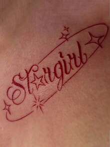 "Staygirl"復古草寫字母臨時紋身貼紙－復古哥德字母逼真紋身貼，附星星裝飾，防水持久身體藝術貼紙，適合女性與成人，適用於手臂、手腕、肩膀與鎖骨 - 紅色 - 查看 3
