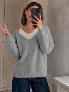 Wixra Women's Contrast V Neck Fuzzy Textured Knit Long Sleeve Loose Pullover Sweater - Light Grey - View 3
