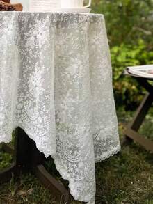 White Vintage Floral Lace Round Tablecloth, Rectangular Polyester Tablecloth, Exquisite Lace And Edge Stitching Craftsmanship, Translucent Lace Tulle Texture, Suitable For Wedding, Pre-Wedding Party, Garden Tea Party And Home Dining Table Decoration In Rustic Bohemian Style, Also Applicable For Thanksgiving, New Year, Coffee Table, Banquet, Hawaiian Theme - 1PC - View 3