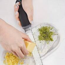 1Pc Multifunctional Stainless Steel Manual Grater, Kitchen Zester Tool For Lemon, Cheese, Ginger, Garlic And Vegetables, Practical Home Kitchen Gadget - View 2