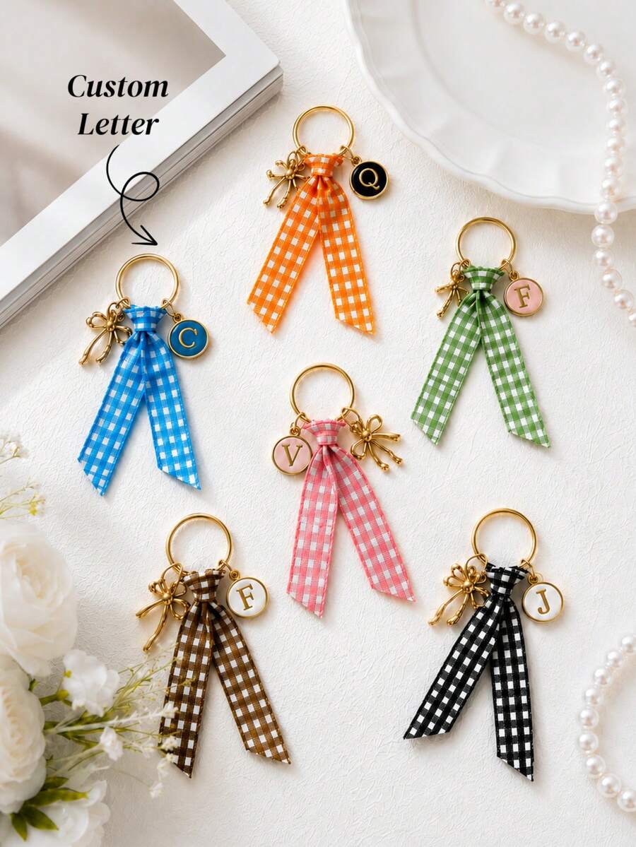 Gantungan Kunci Pita Hadiah yang Dipersonalisasi, Liontin Inisial, Gantungan Kunci Monogram, Aksesori Tas, Gantungan Resleting Dompet, Label Ransel, Hadiah untuk Guru, Pengiring Pengantin - MultiWarna - View 1